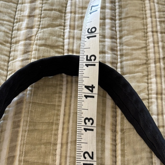 Kenneth Cole Reaction Messenger/Crossbody Bag - Picture 2 of 15